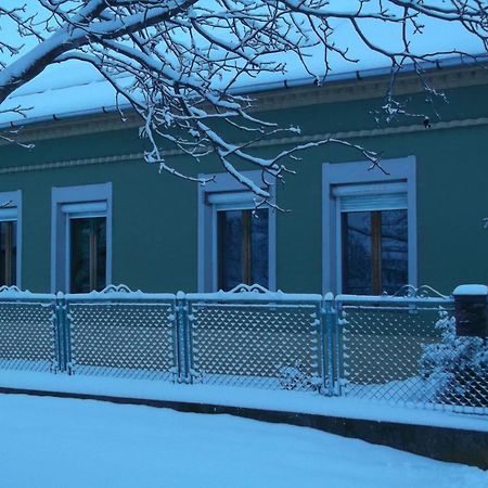 Nicoláj Vendégház és Tanya Exterior foto