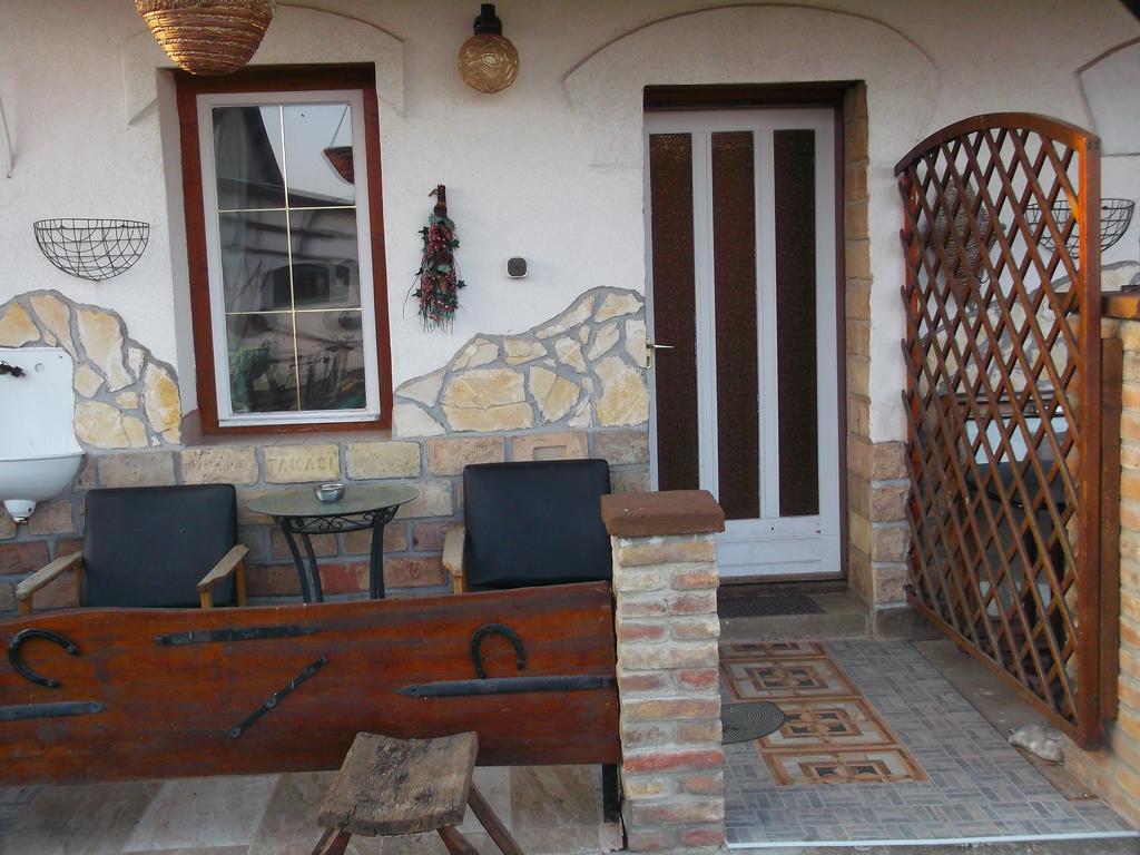 Nicoláj Vendégház és Tanya Exterior foto